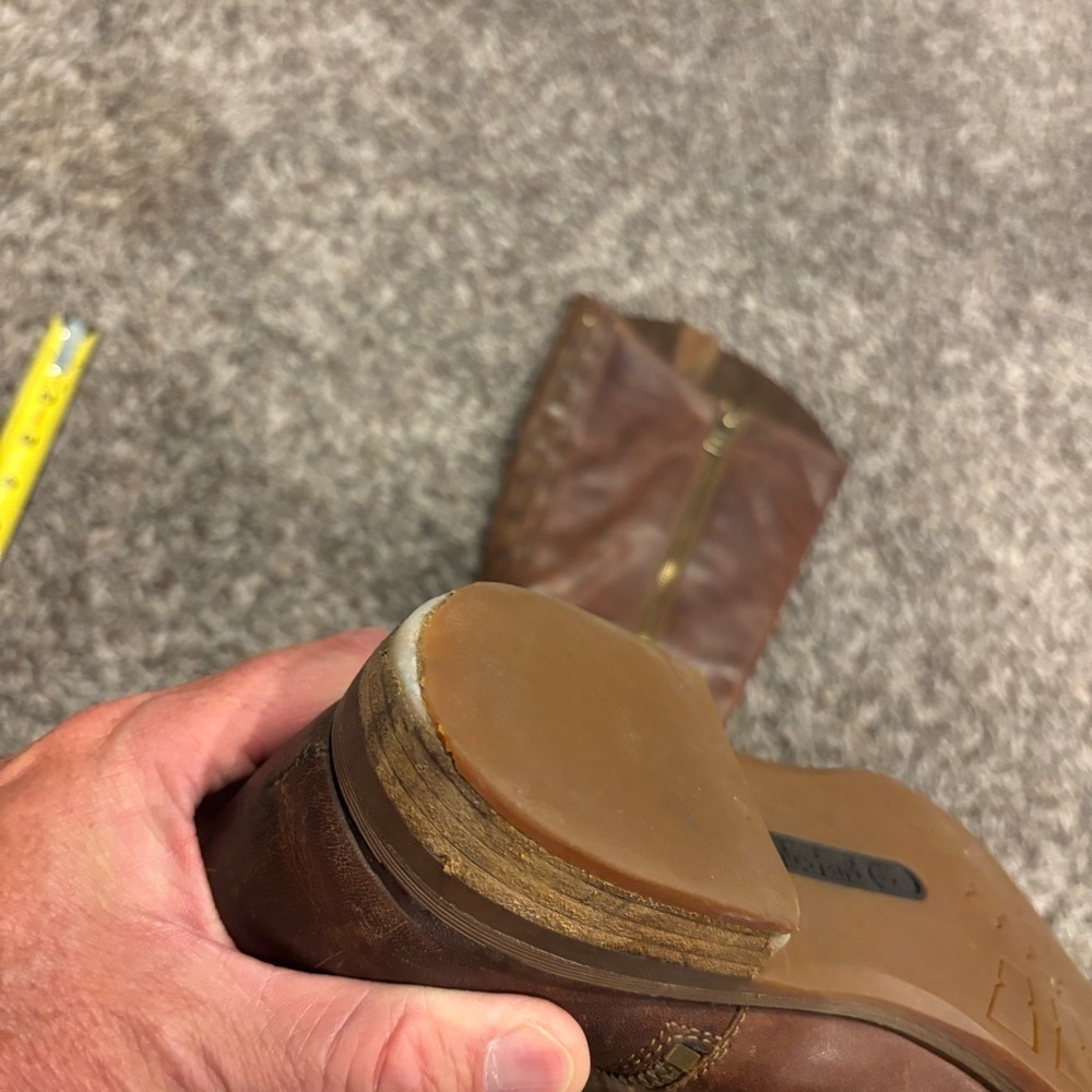 Women’s Timberland Tan Leather Boots - Picture 5 of 8